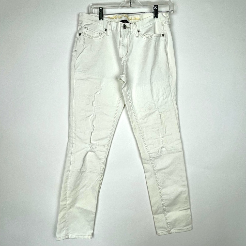 Levi’s Jeans Size 11M  Skinny 421 Distressed Jeans - Junior fit
